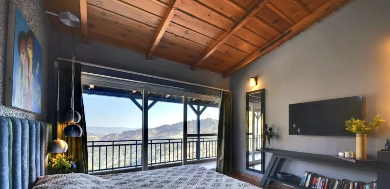 Luxe 4BHK Himalayan Range View - Madalsa Home